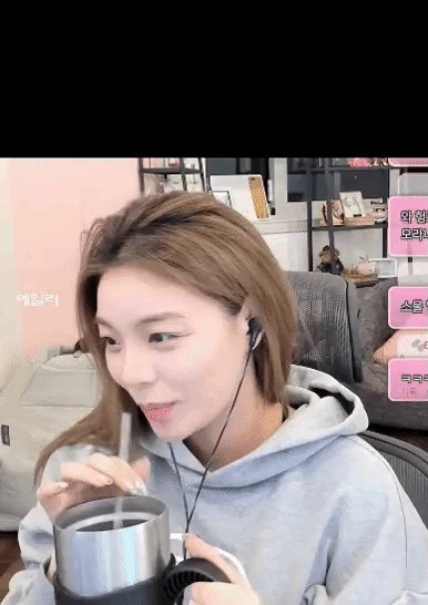 34歳だからと言って拗ねたAilee。