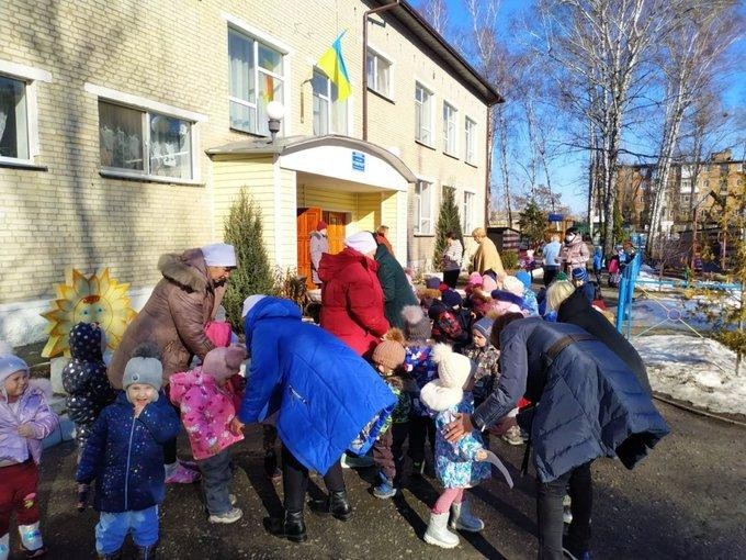 嫌州のロシア軍、ウクライナ幼稚園に爆撃