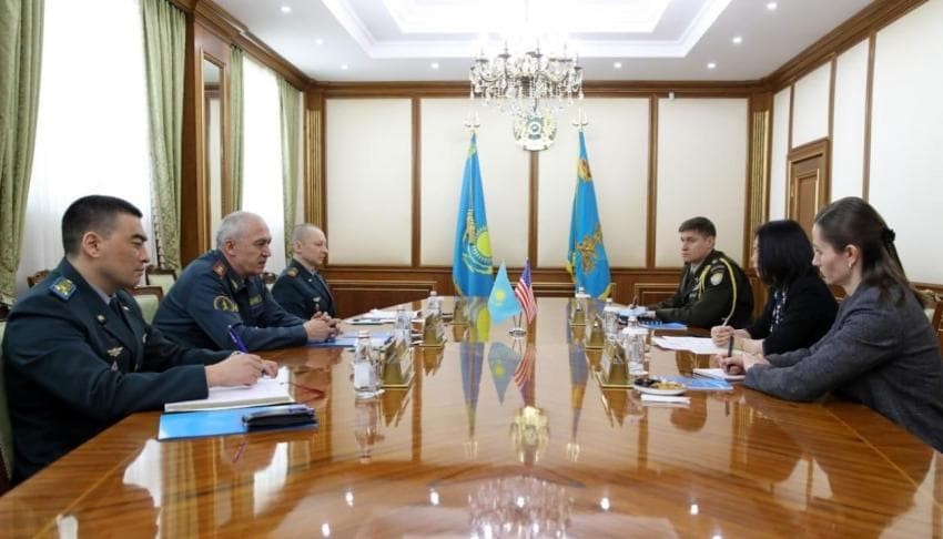 ●カザフスタン、米国との軍事協力議論