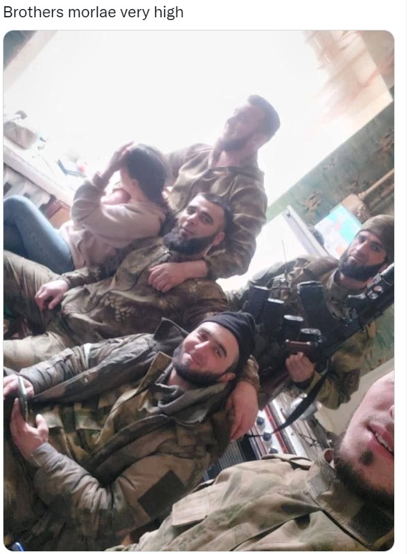 民間人女性、恐喝後の認証写真を掲載したロシア軍
