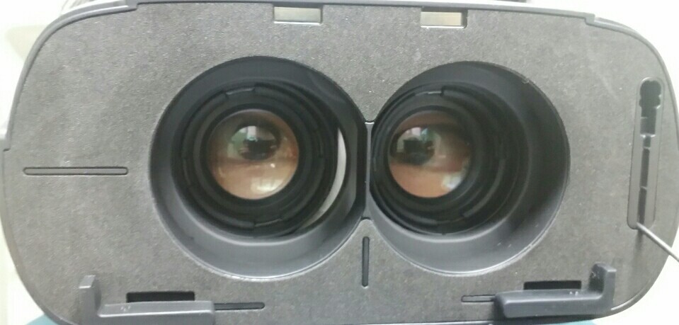 メガネ店視力検査機の反対側のこのような形。wwwww