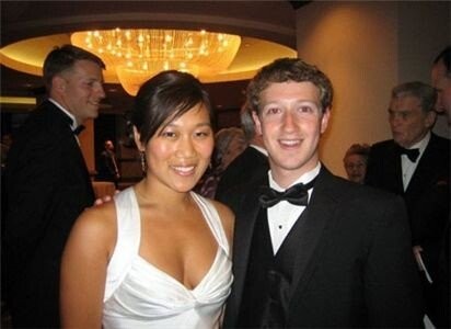 フェイスブックの創業主であるザッカーバーグが意外と純正パイではある。