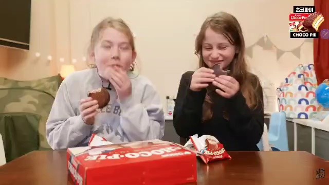 SOUNDチョコパイを食べた英国の子どもの評価