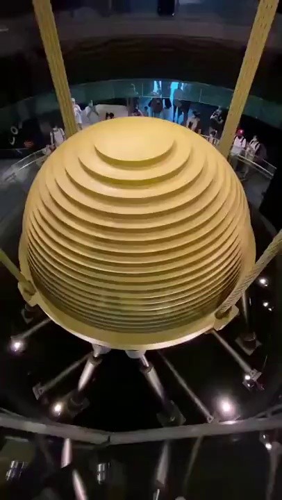 (SOUND)今回の台湾地震に耐えた台北101タワーの重さ660トンダンパー