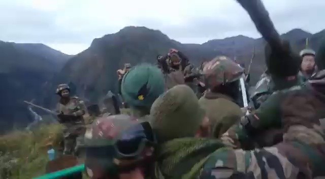 (SOUND)国境で犬のように打ちのめされる中国軍