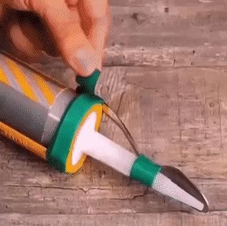 シリコンをきれいに塗る方法gif