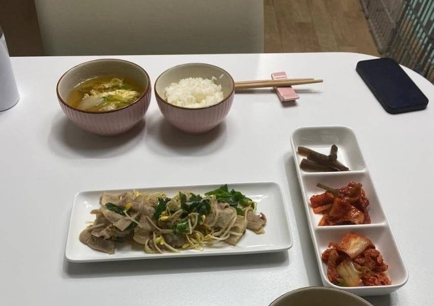 生活費30万ウォンを受け取る日本人妻の食卓JPG