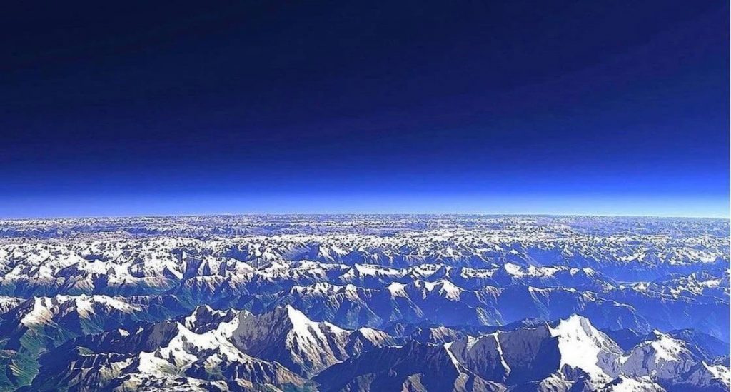 宇宙上空から撮ったヒマラヤ山脈の様子