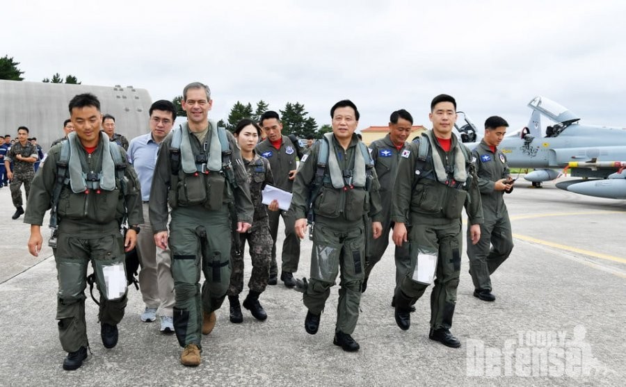 在韓米空軍の司令官が高位職に就いたはいgisa