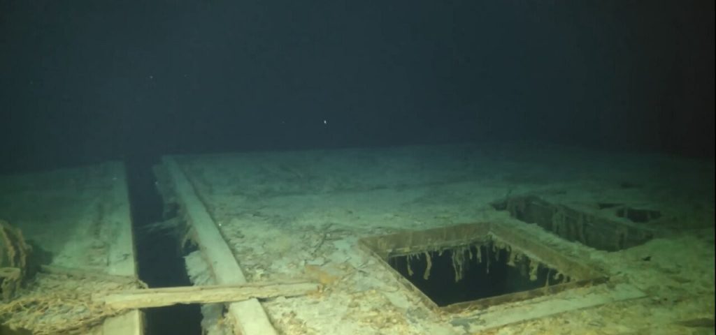 昨年のタイタン潜水艇の運行写真