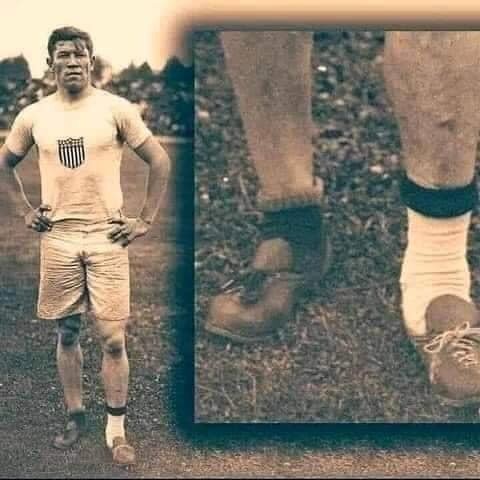 拾った靴を履いて陸上競技に参加した選手歴史