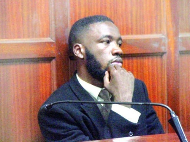 ケニアで逮捕された勝率100の弁護士