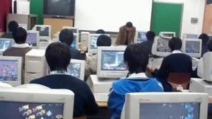 衝撃的な最近の小学校のコンピューター室の状況