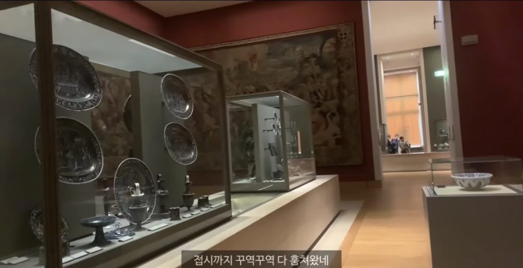 フランス博物館に行った韓国人の字幕温度差jpg