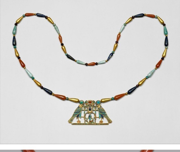 3800年前に製作されたネックレス