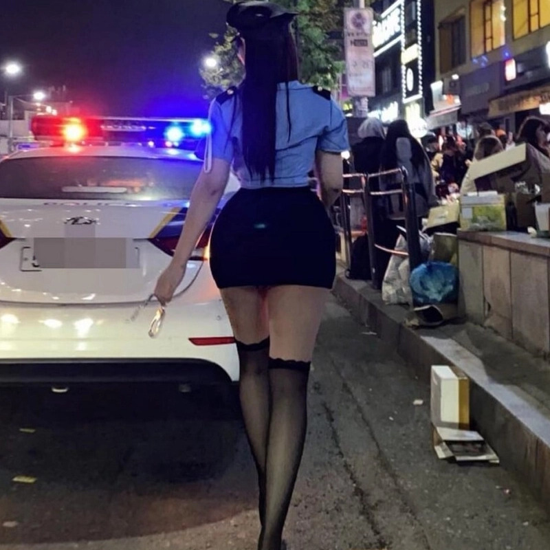 ハロウィン警察コスプレ姉妹オールタイムレジェンド