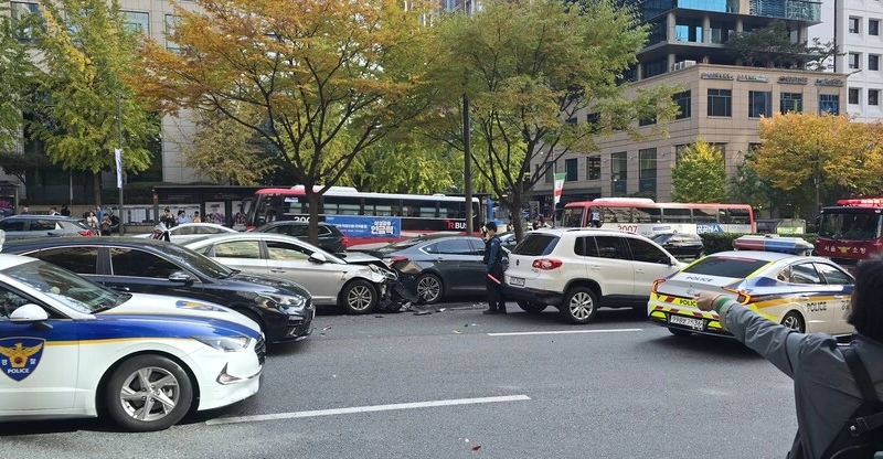 江南駅国技院交差点近況