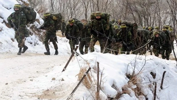 軍隊で巨体を体験する訓練