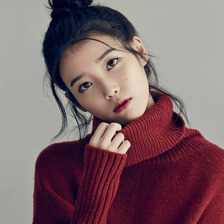 IU