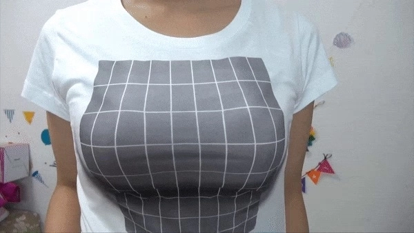 画期的な女性専用Tシャツ