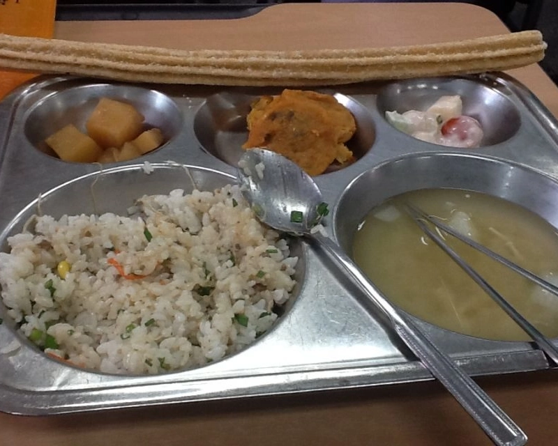 学校給食に出た長い物体。