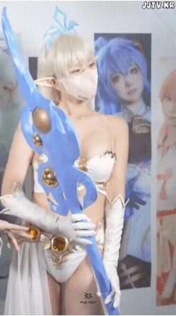 マジシャン（？）エルフコスプレチャージャーㄷㄷ