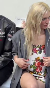 エッフェルタワーでの写真撮影