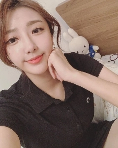 Shin Jisoo気象キャスター