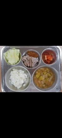 学校給食の煮豚の特徴jpg