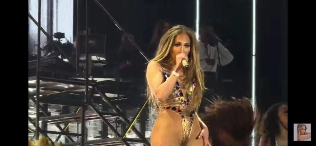 (SOUND)ジェニファー・ロペスはポップ界では有名なアーティストですか?