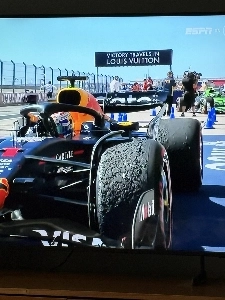 レース後にF1タイヤをアップデート