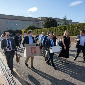 アメリカのメディアが荷物をまとめて国防総省を去る