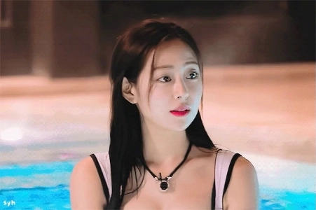 シン・スルギは綺麗だけど、とても綺麗だ