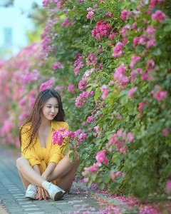 レーシングモデル ジン・ユリ