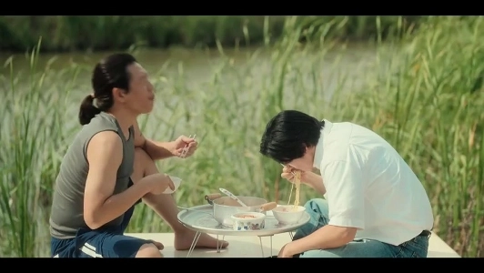 (SOUND)チャン・チェンとチャン・イスは刑務所から釈放されてから友人になりました。