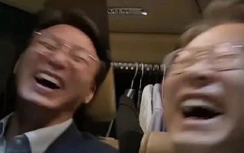 私はハン・ドンフン前代表のFacebookメッセージを支持します。