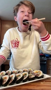 (SOUND)アメリカンジャミンのキンパプ料理ㅎㄷㄷㄷ