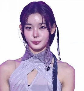 イフィ・カシアの腕が光る