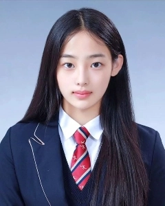 新しいジーンズは正直ジャンカよりミンジの方が可愛いです。