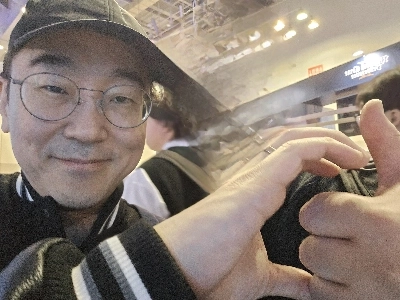 Gスターに来て、チョン・チョンレ代表とキム・ヨンハ監督に会った。