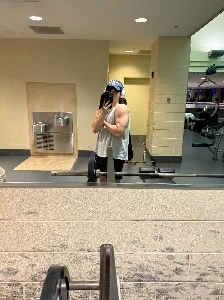 「パパ、どこ行くの？」 ユンフの近況ㄷㄷ