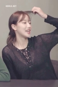 4月 – イ・ナウン