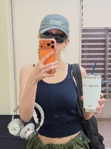 チョン・ソミ、ワークアウトと自撮り、ショートレギンス、素晴らしいボディ、Yゾーンのレジェンド