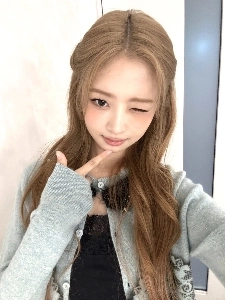 とても可愛いのに身長はなんと170cm近いという女性アイドル。