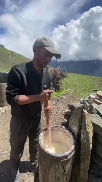 ヤクの乳から作ったバター