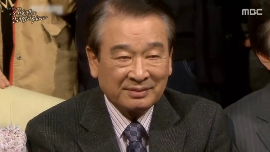 (SOUND)イ・ソジンさんは記念ビデオの撮影中、涙を抑えることができなかった。