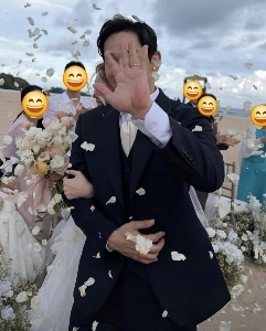 バリ島でのジュワンとミナの結婚式写真について