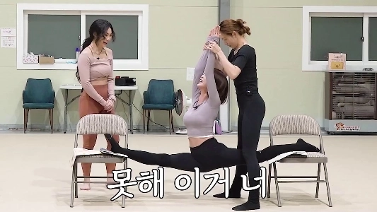 (SOUND)ヨガインストラクターの新体操チャレンジ