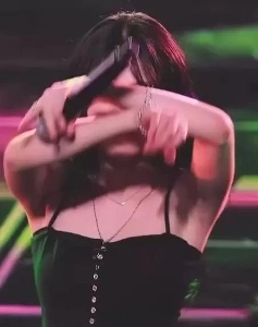 Fromis_Nine ペク・ジホンの脇の下