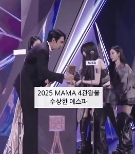 コメディアンイ・グァンスのクレイジーなプロポーションㄷㄷ